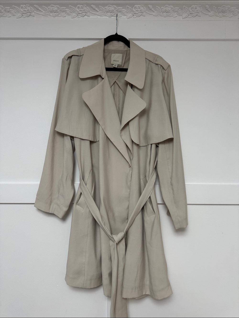 Light Beige Women’s Trench Coat with Belt
